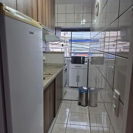 Apartamento Com Varanda Ampla, Garagem Rotativa, A Poucos Metro Da Praia Balneario Camboriu Exterior photo